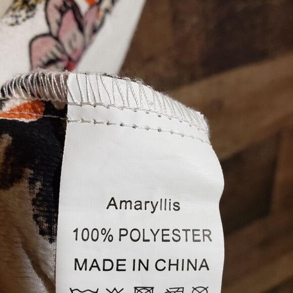 Amaryllis v-neck large floral print sleeveless blouse woman's size medium - Picture 5 of 9